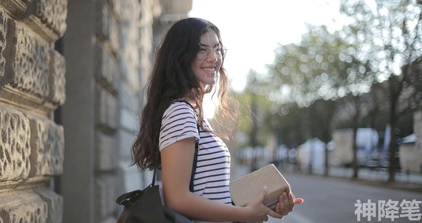 神降笔,神降笔降AIGC,神降笔论文修改,神降笔论文查重,神降笔论文检测,论文查重检测系统,神降笔论文改重,智能论文降重,神降笔论文降重软件